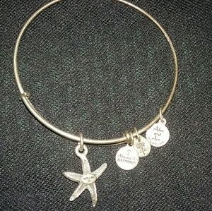 ALEX and ANI Jewelry - ALEX and ANI STARFISH Adjustable BRACELET Charming ALEX and ANI Jewelry - ALEX and ANI STARFISH Adjustable BRACELET Charming